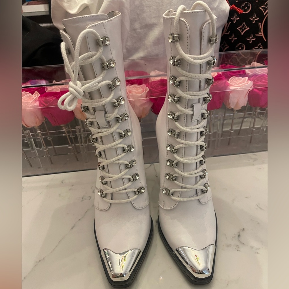 Never worn The Wishbone Collection booties